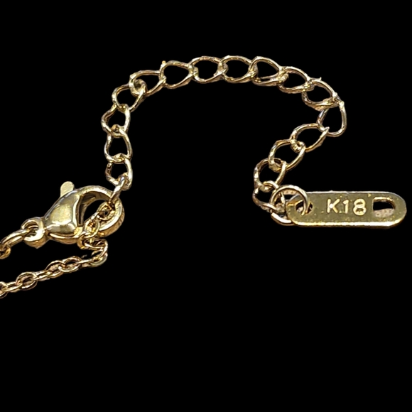 18K Gold Plated, Black / White,Four-leaf Clover Bracelet. - Picture 5 of 5